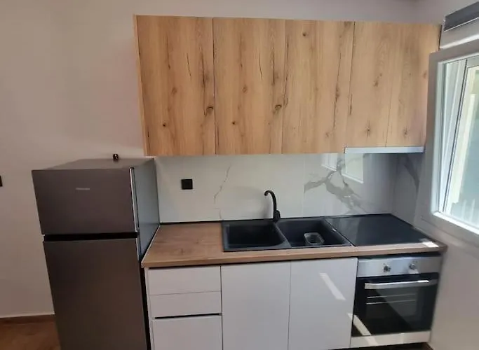Thanos Apartment