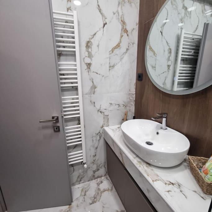 Thanos Apartment Ptolemaida